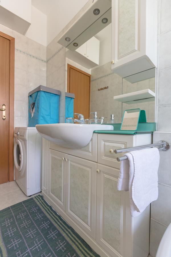 Linate Airport Apartment Milano Exteriör bild